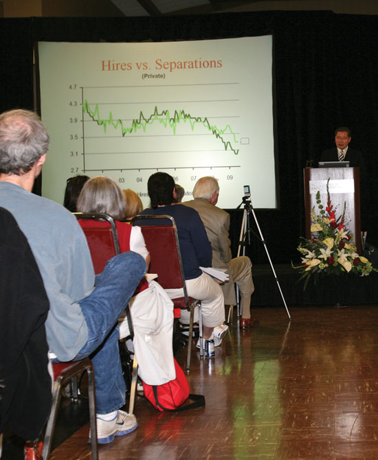 Dr. Sohn speaks to audience