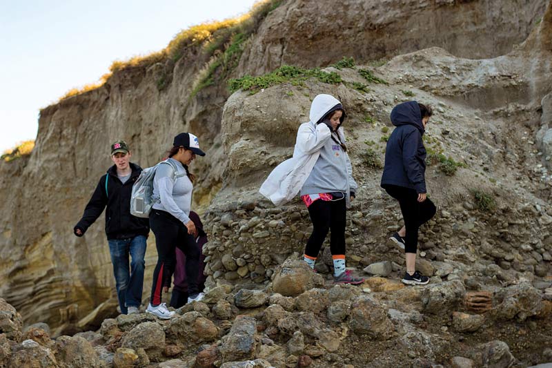 SURF students explore the intertidal zone of Santa Rosa Island