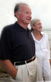 Bob and Norma Lagomarsino at the beach together
