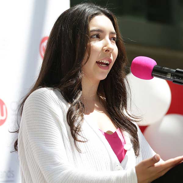 Daisy Navarrete speaks at New Student Convocation.