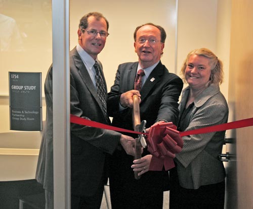 Chancellor, Rush and Wallace cut grand opening ribbon