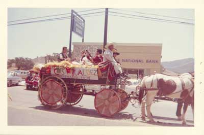 Casita Valdezʼs wagon in the Conejo Valley Days Parade, circa 1965.