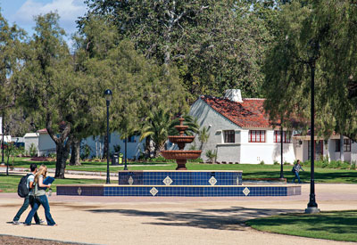 New Central Mall fountain