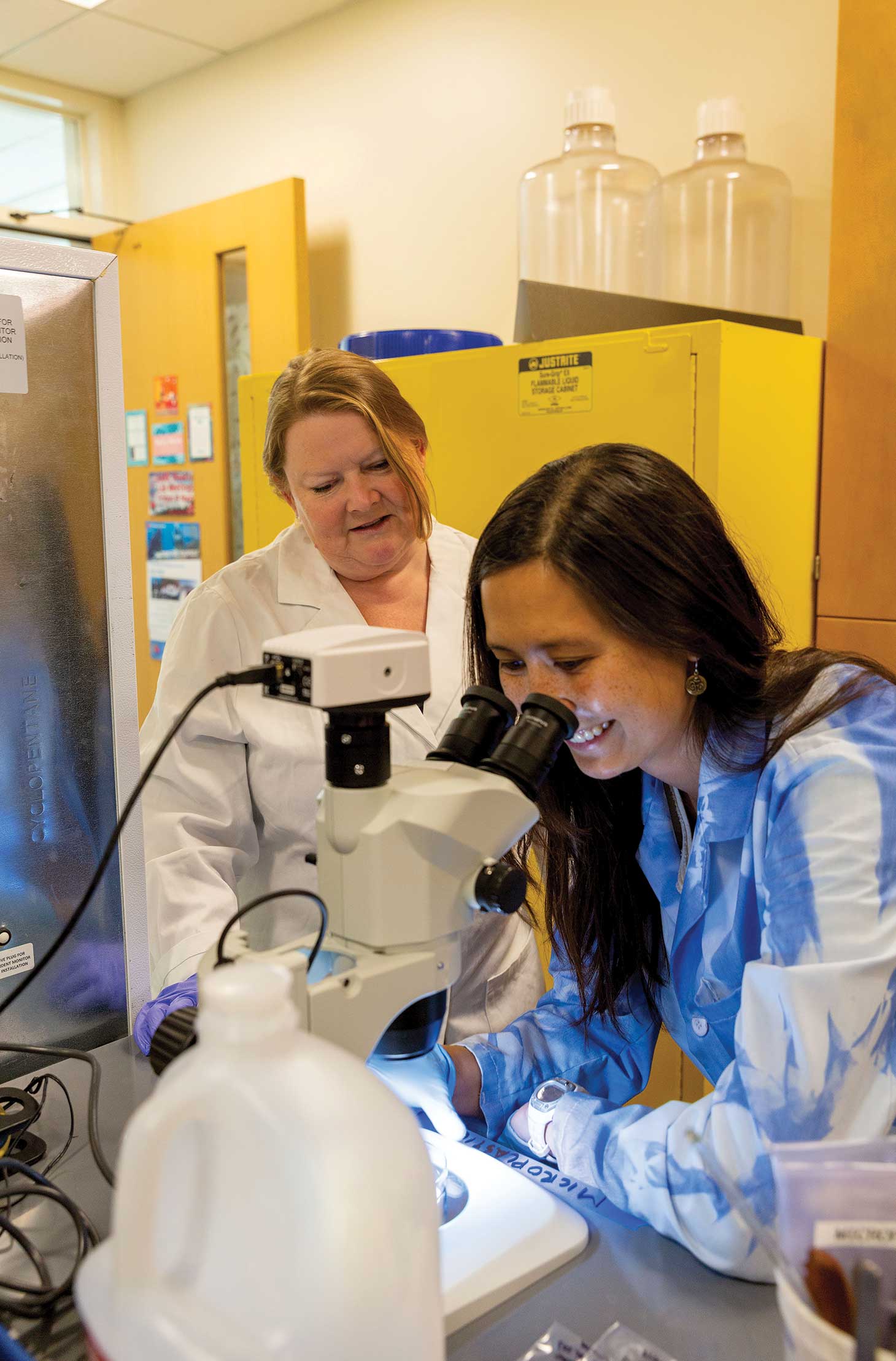 Left to Right: Assistant Professor of ESRM Clare Steel and ESRM Technician Emily Gaston