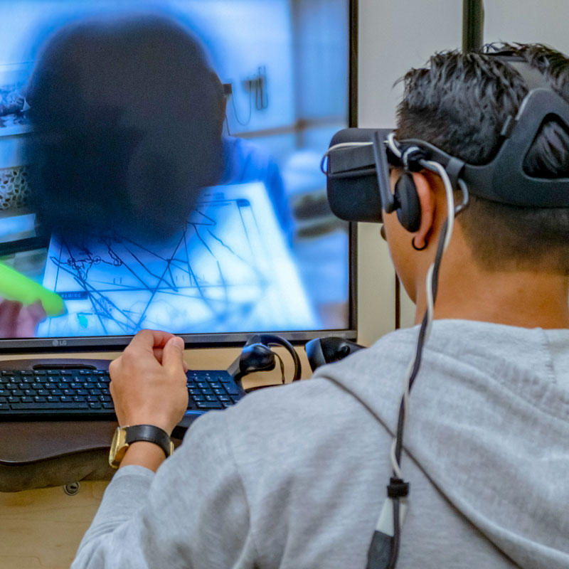 Student using VR in the FIT Studio 