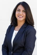 Dr Plaza headshot