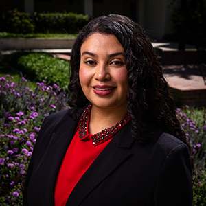 Headshot photo of Dr. Cynthia Flores
